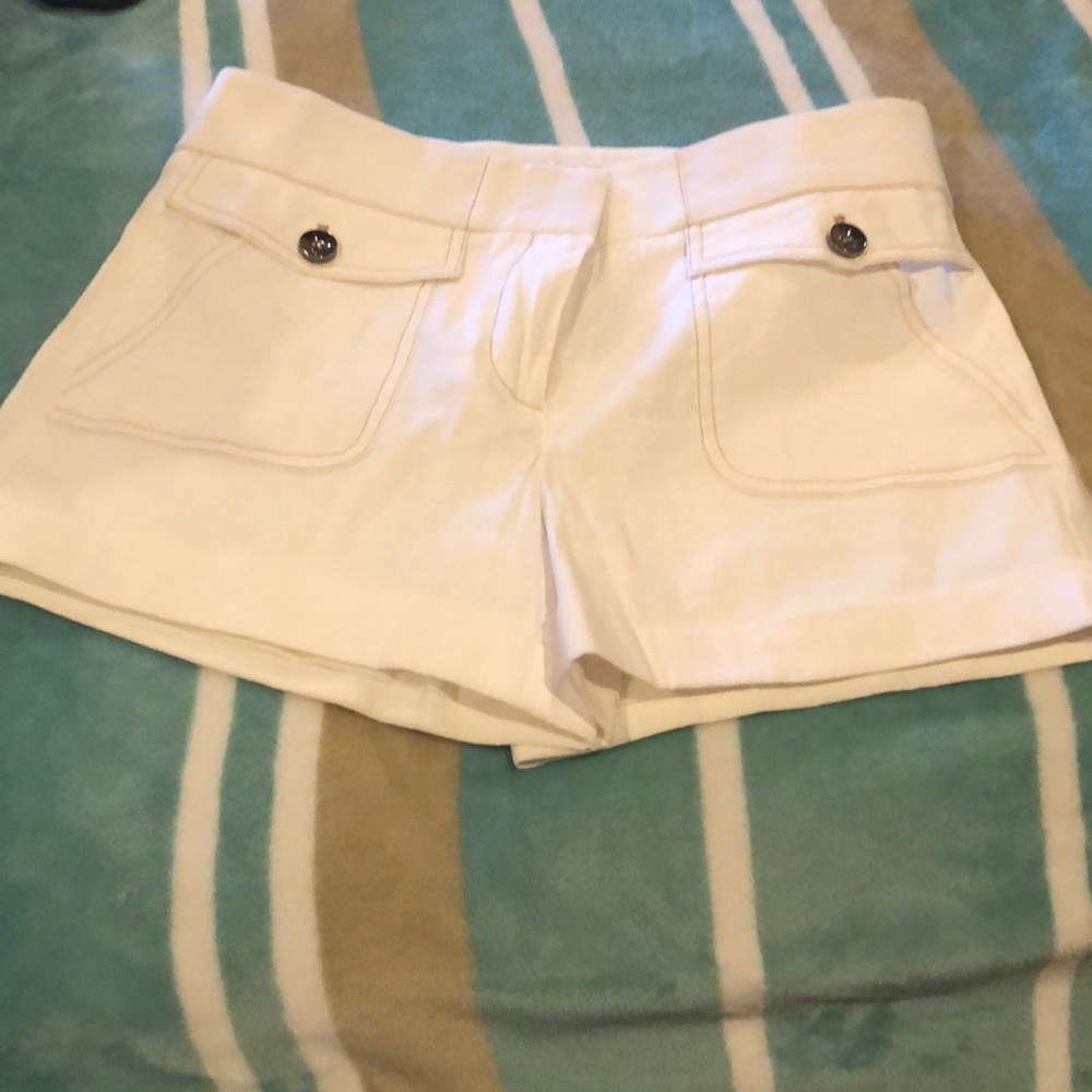 Bebe White Linen Cargo Shorts💐